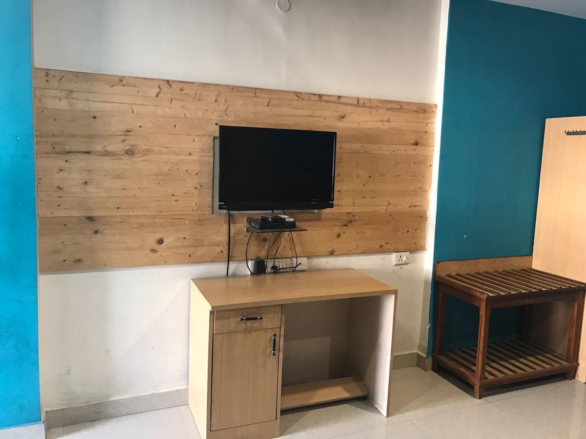 Hotel Dwaraka Paradise Haiderabad Buitenkant foto
